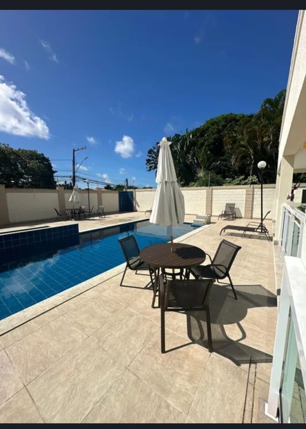 Apartamento para alugar com 2 quartos, 45m² - BURAQUINHO,Lauro de Freitas