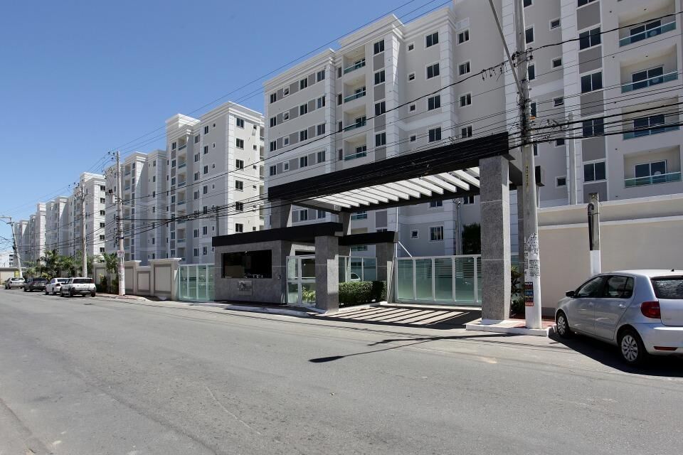 Alugo apartamento 2/4  garden em Buraquinho!! - Lopes Imoveis Bahia