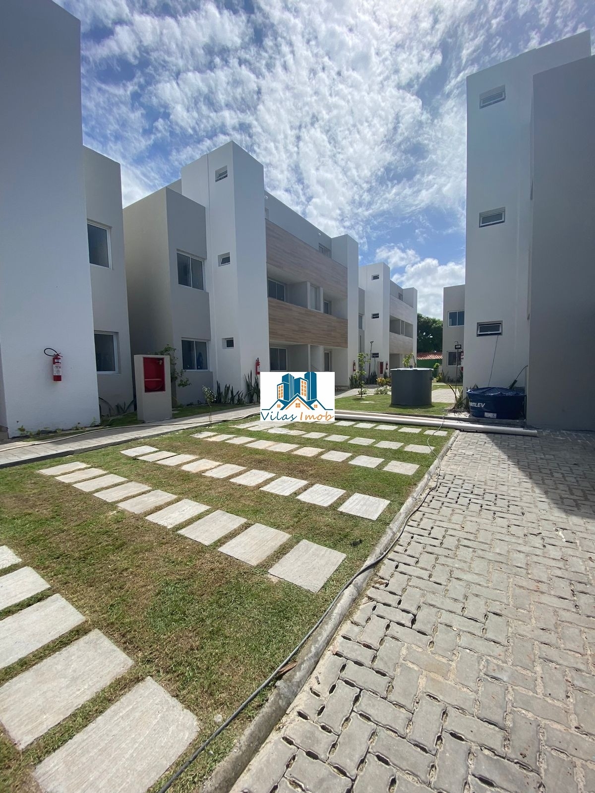 Apartamento à venda com 2 quartos, 72m² - BURAQUINHO,