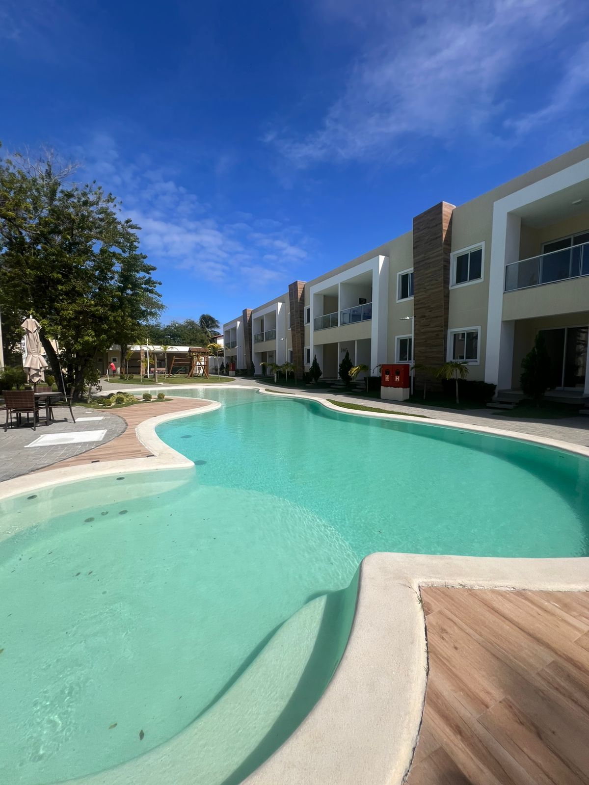 Apartamento à venda com 2 quartos, 68m² - GUARAJUBA,Camaçari