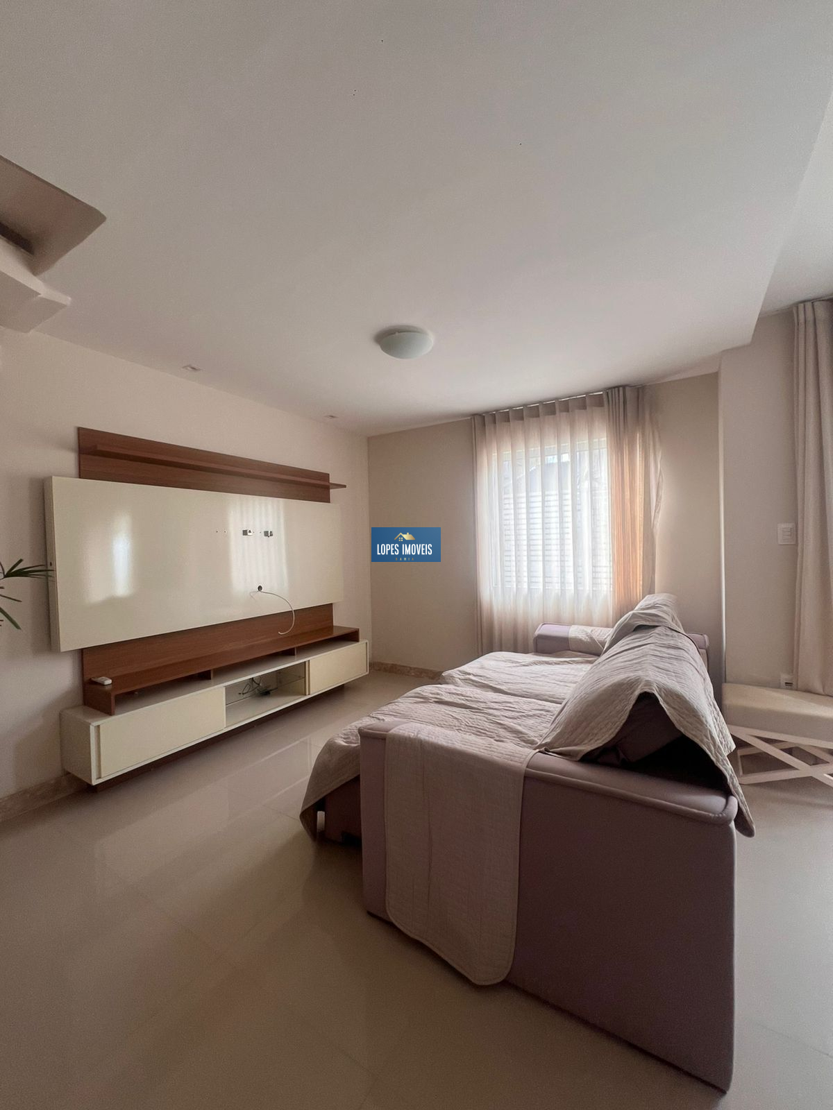 Casa à venda com 4 quartos, 160m² - Alphaville (Abrantes),