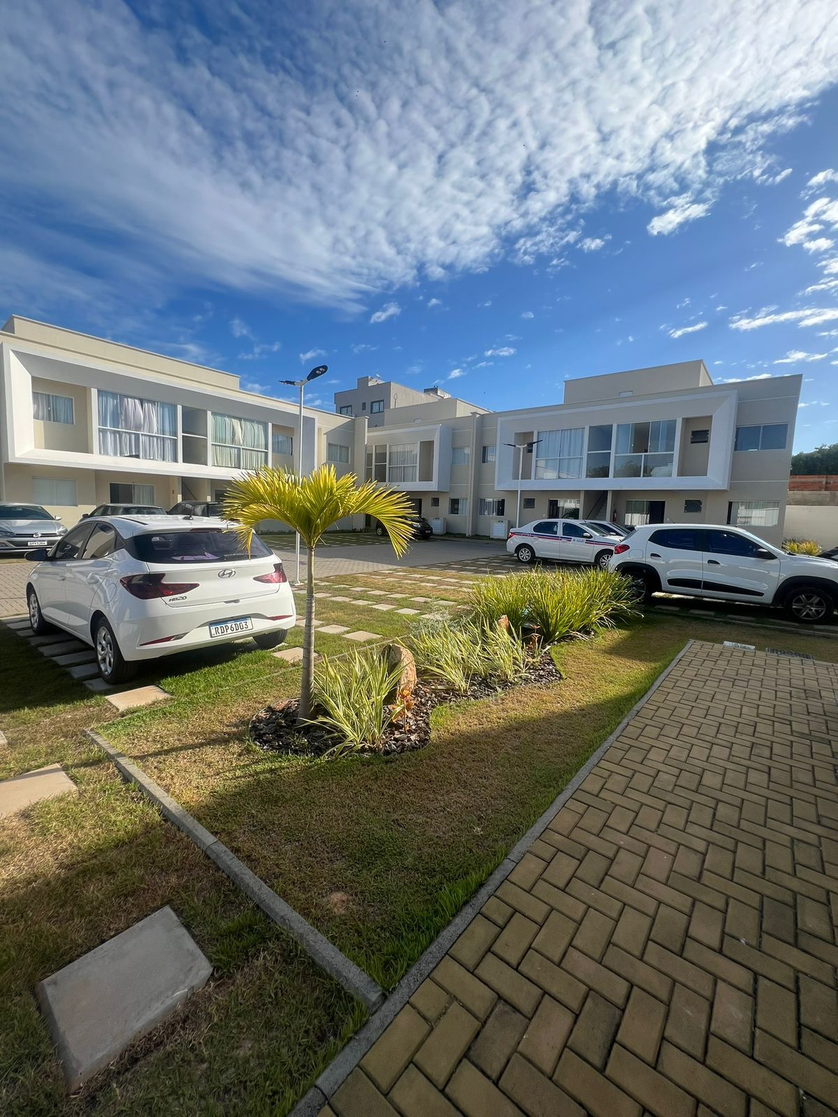 Apartamento à venda com 2 quartos - BURAQUINHO,Lauro de Freitas