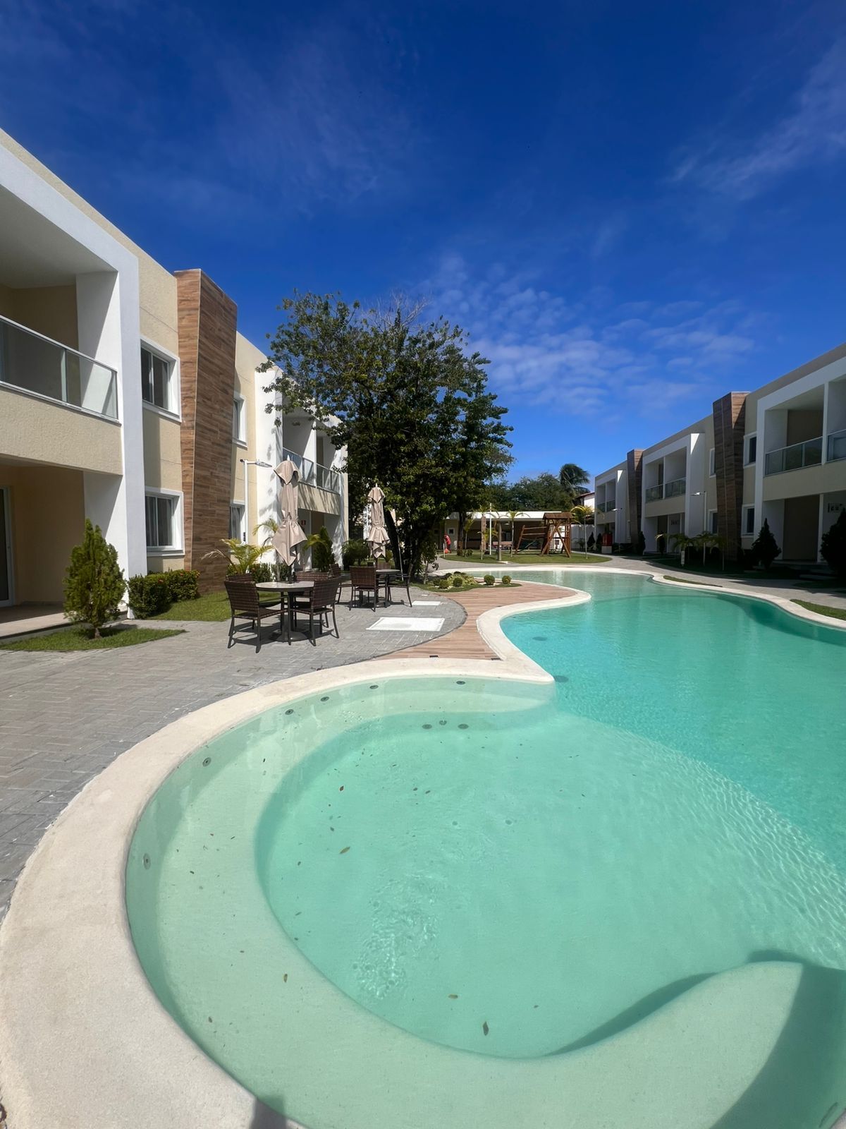 Apartamento à venda com 2 quartos, 68m² - GUARAJUBA,Camaçari