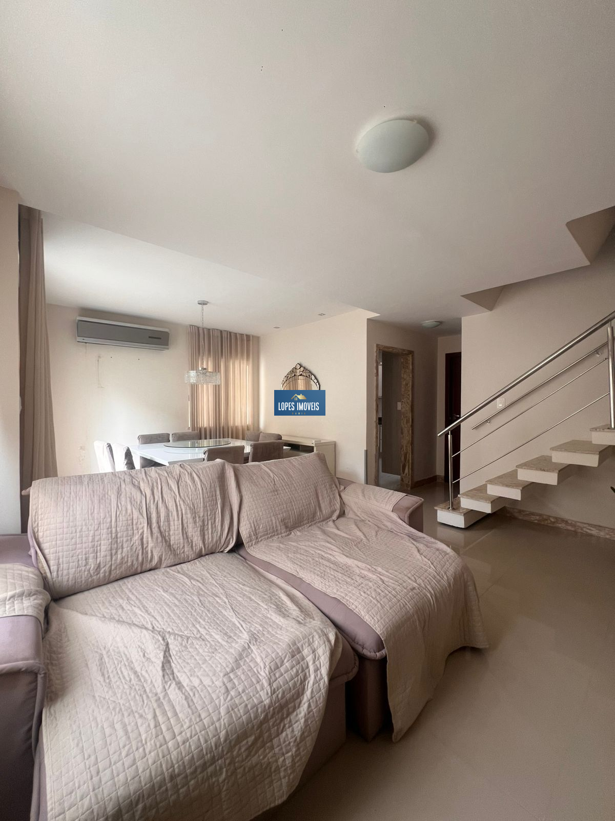 Casa à venda com 4 quartos, 160m² - Alphaville (Abrantes),