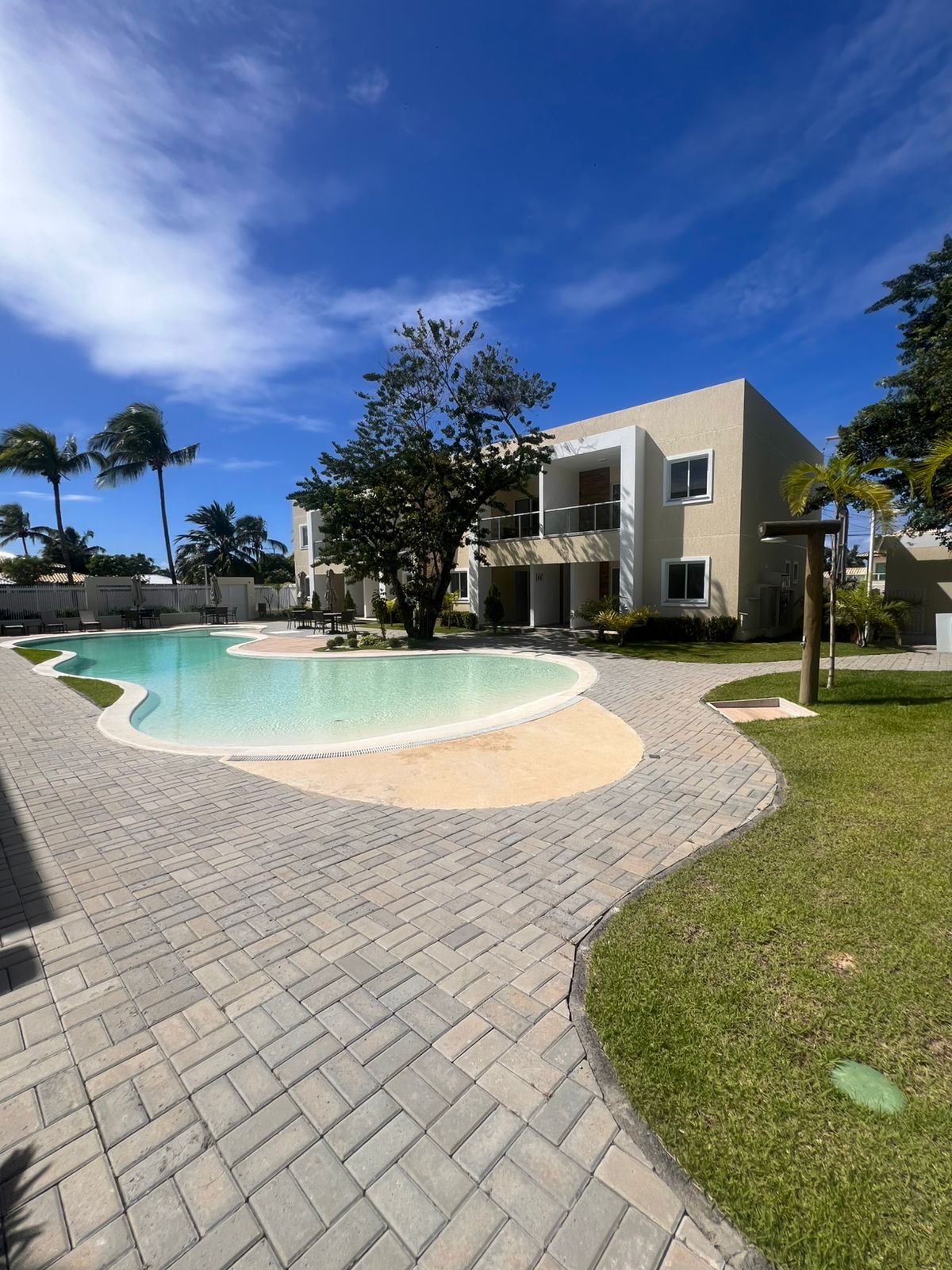 Apartamento à venda com 2 quartos, 68m² - GUARAJUBA,Camaçari