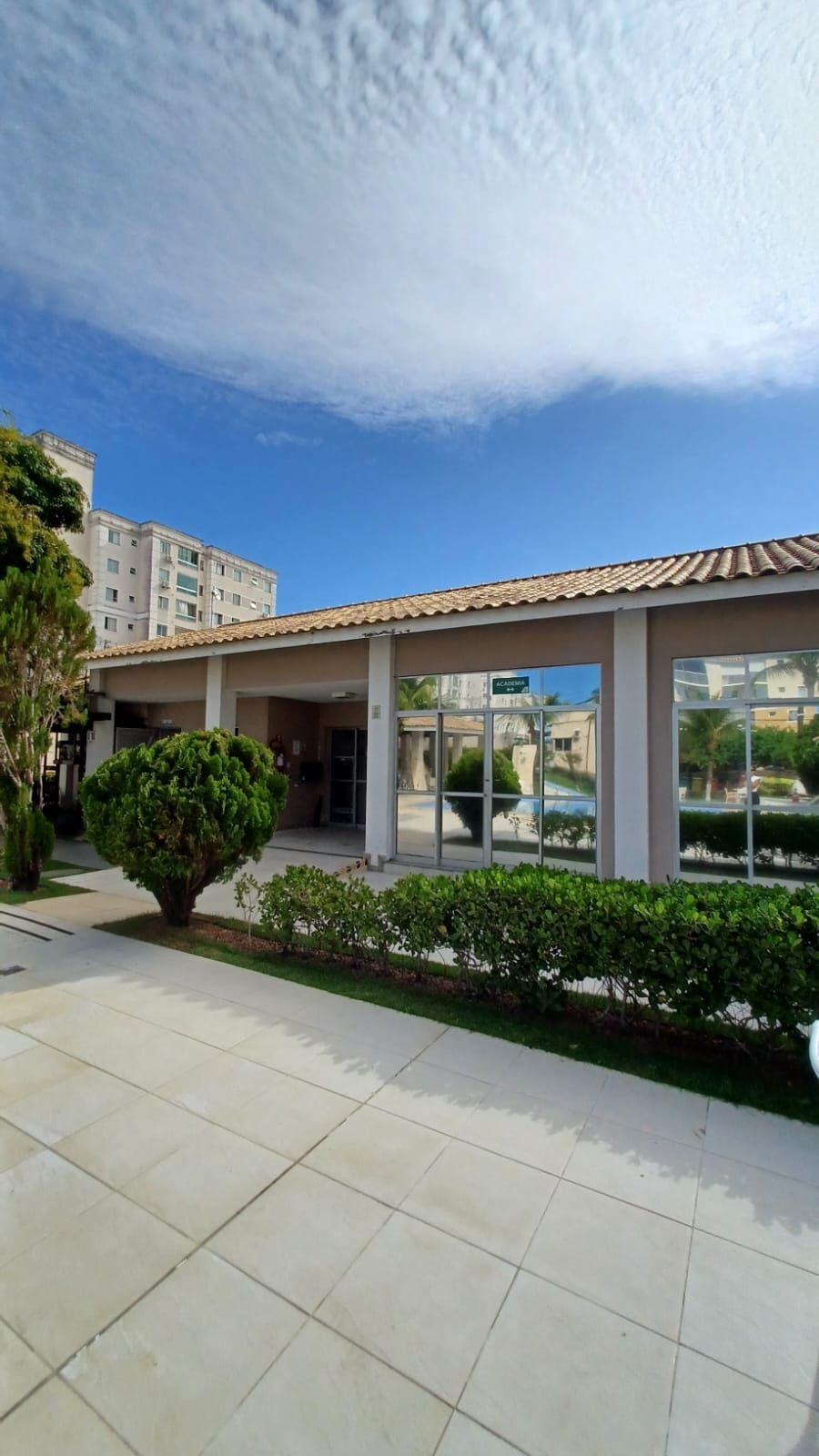 VENDA APARTAMENTO 2/4 COM SUÍTE EM BURAQUINHO! - Lopes Imoveis Bahia